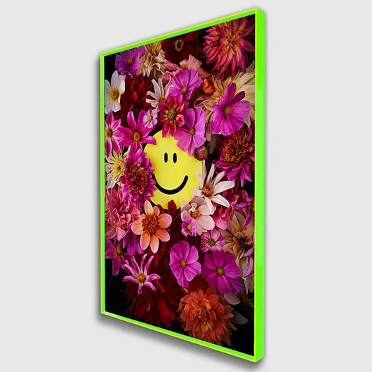 Modernes Wandbild mit Blumen und neon Smiley auf Alu Dibond oder gerahmt im neon Rahmen als hochwertigen Kunstdruck für das Wohnzimmer bestellen