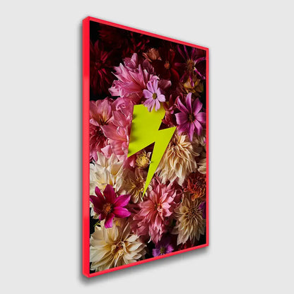 Modernes Wandbild mit Blumen und neon Blitz auf Alu Dibond oder gerahmt im neon Rahmen als hochwertigen Kunstdruck für das Wohnzimmer bestellen